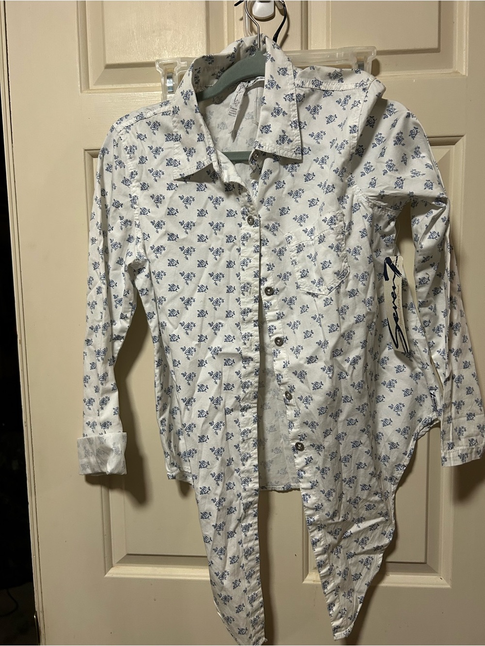 Seven7 White Button-Down Shirt with Blue Floral Print